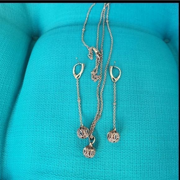 LAGOS Jewelry Lagos Silver Necklacewithblue Topaz Pendant Nwot